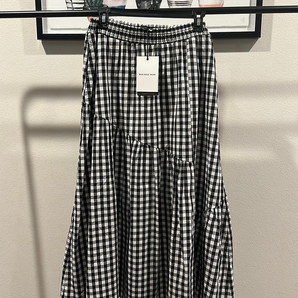 WHO WHAT WEAR Skirt size M